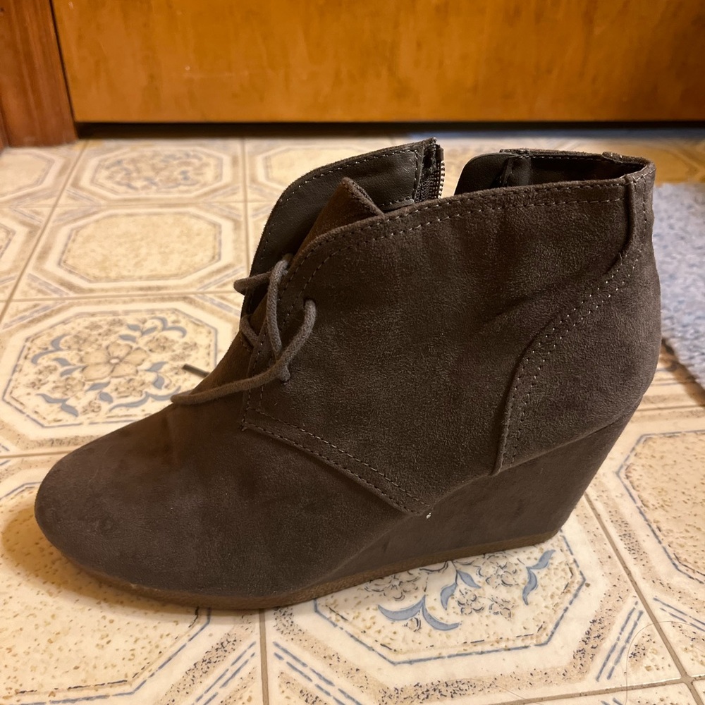 Brand new wedges